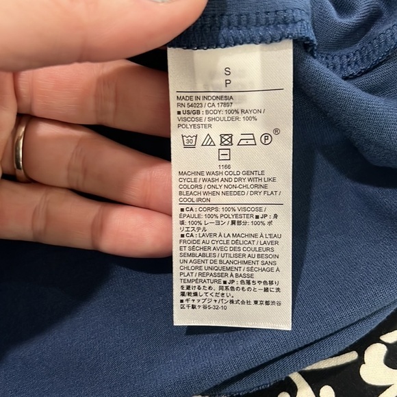 NWT banana republic factory top - Picture 7 of 9
